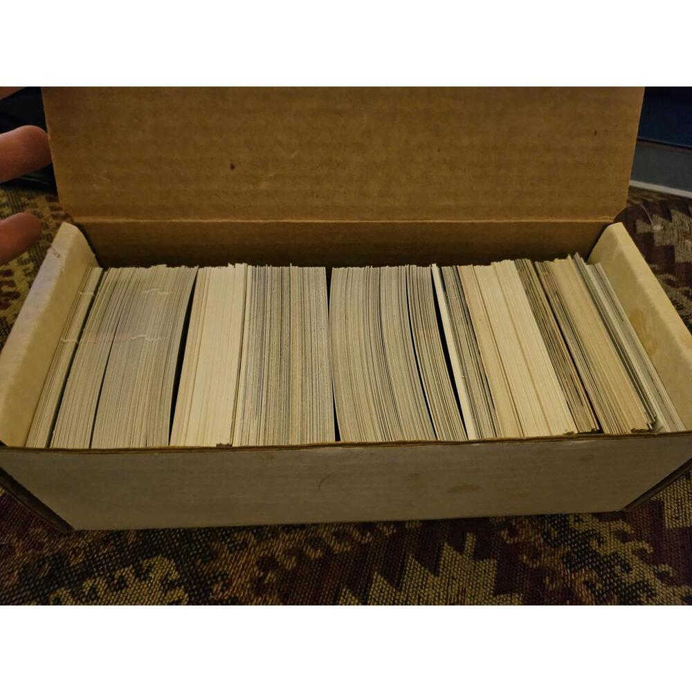 1988-1994 baseball cards 400 count box. Random. Commons, Rookies, stars unsorted - Picture 2 of 2